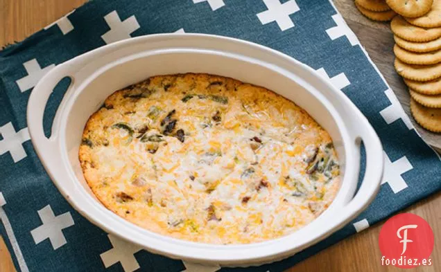 Salsa de Cheddar y Jalapeños