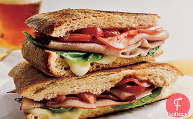 Panini de Mozzarella, Jamón y Albahaca