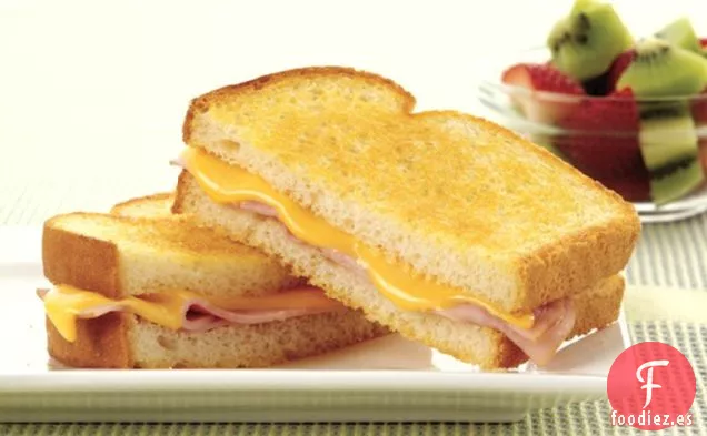 Sándwich de Jamón y Queso a la Parrilla