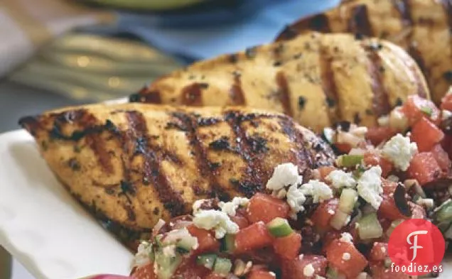 Pollo A La Parrilla Con Hierbas Y Ensalada De Sandía Y Queso Feta