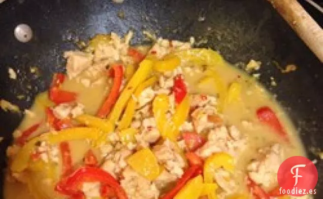 Pollo al Curry Tailandés en Leche de Coco
