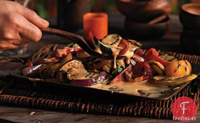 Verduras a la Parrilla con Salsa de Queso