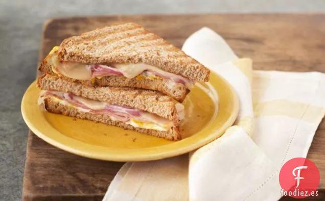 Jamón Heartland y Panini suizo