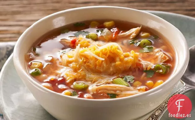 Sopa de Pollo Mexicana Abundante