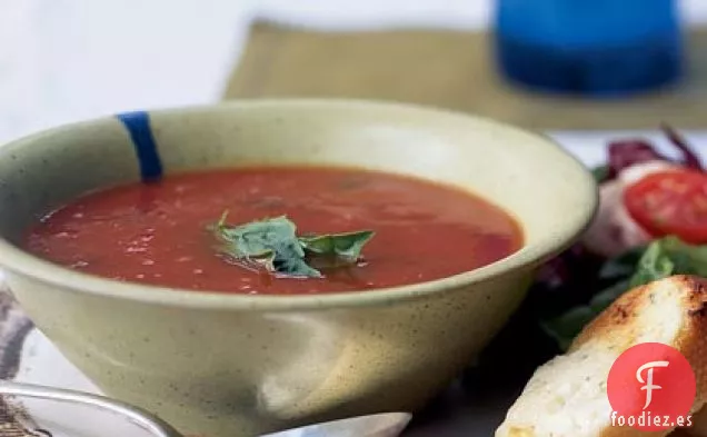 Sopa de Tomate y Albahaca