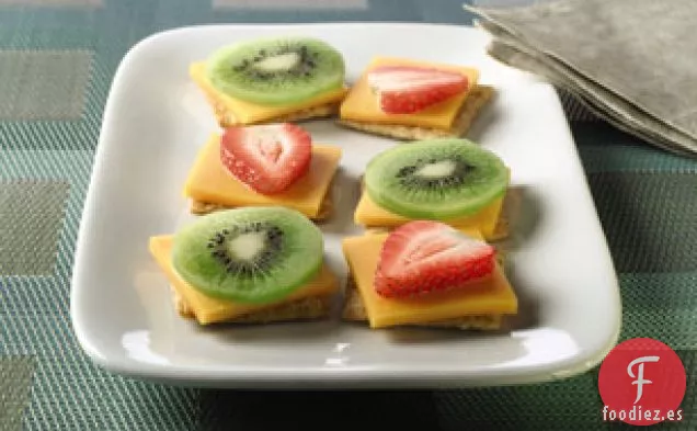 Bocados de Fruta y Queso