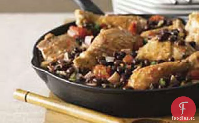 Pollo con Frijoles Negros y Jamón