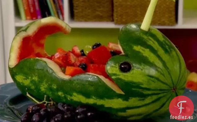 Ensalada de Sandía con Forma de Ballena