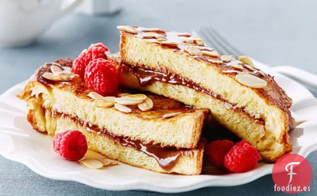 Tostadas Francesas Rellenas de Chocolate