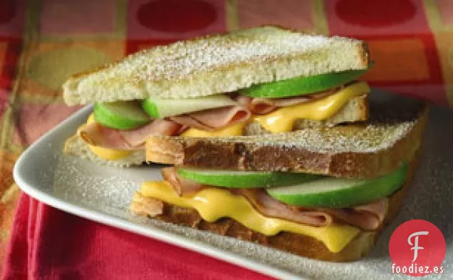 Panini Dulce y con queso VELVEETA® 