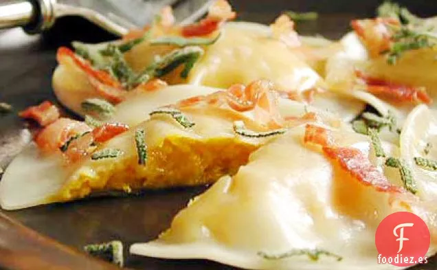 Ravioli de Calabaza con Panceta y Salvia