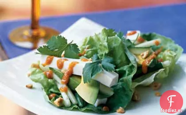 Envolturas de Lechuga de Verduras y Tofu con Miso Sambal