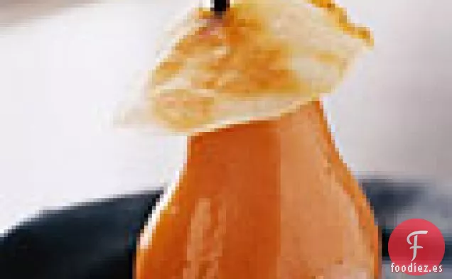 Peras Escalfadas con Pasta de Membrillo en Capas de Parmesano