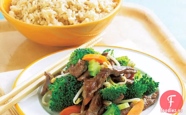 Salteado de carne de res y Brócoli