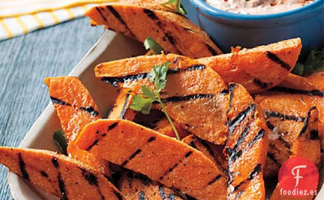 Batatas a la Parrilla con Salsa de Chipotle