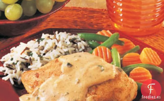 Pollo al Pimentón con Salsa de Crema Agria