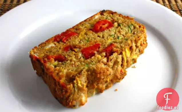 Pan De Calabacín Con Pimientos Rojos Asados Y Queso Feta