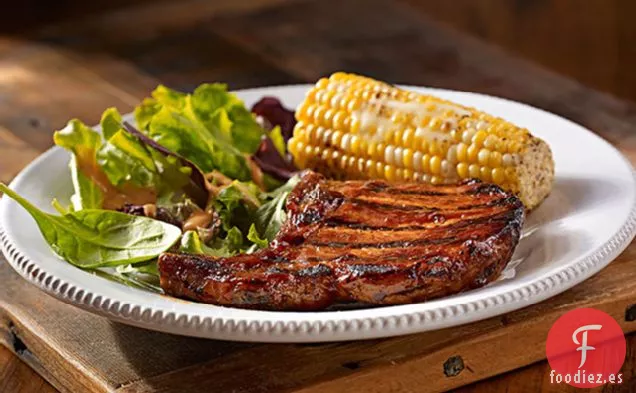 Cena de Chuletas de Cerdo a la Parrilla