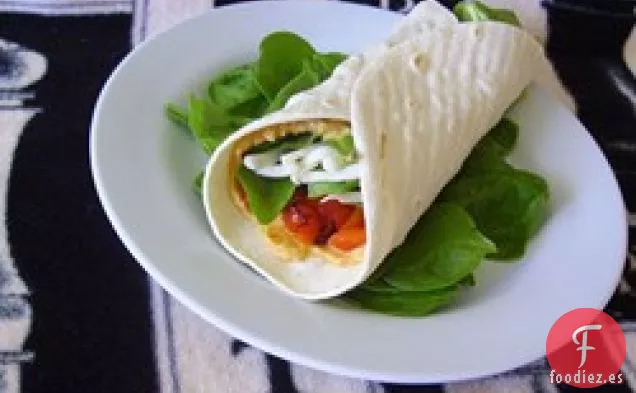 Envoltura de Hummus y Alcachofas