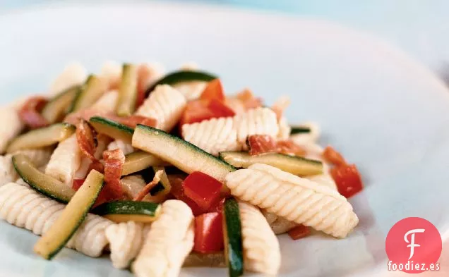 Cavatelli de Ricota con Tocino y Calabacín