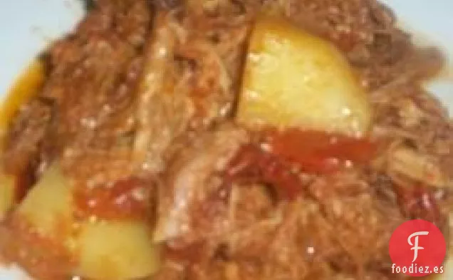 Cerdo Chile Rojo (Cerdo Desmenuzado con Salsa de Chile Rojo)