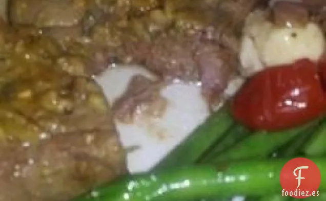 Solomillo de Ternera Friccionado con Dijon y Aguacate Asado