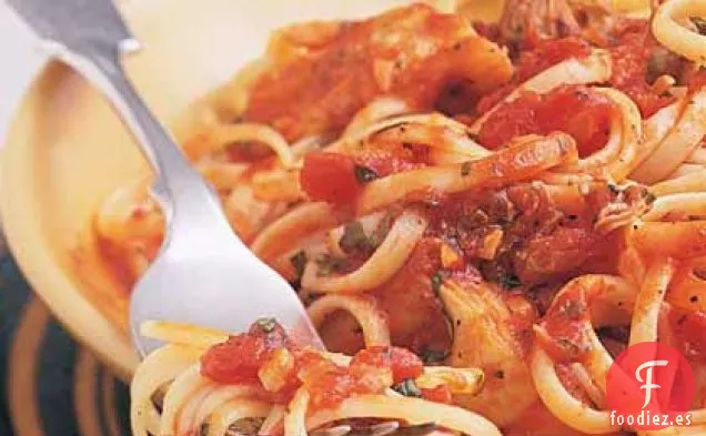 Linguini con Almejas y Alcachofas en Salsa Roja