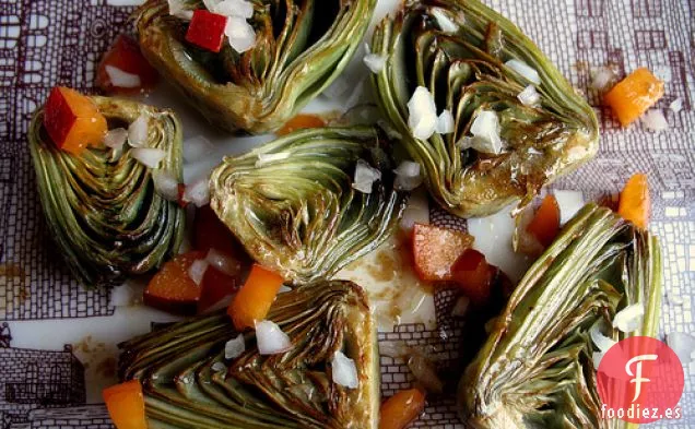 Alcachofas Al Vapor Con Mantequilla De Lima, Nectarinas Y Chalotas