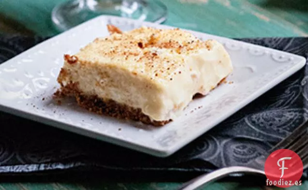 Barras de Pastel de Queso con Ponche de Huevo