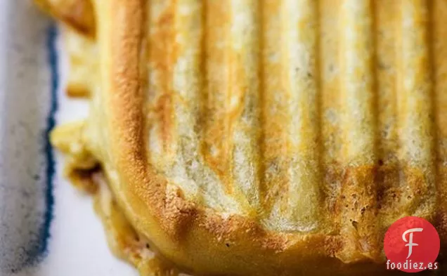 Alcachofa Y Fontina Panini