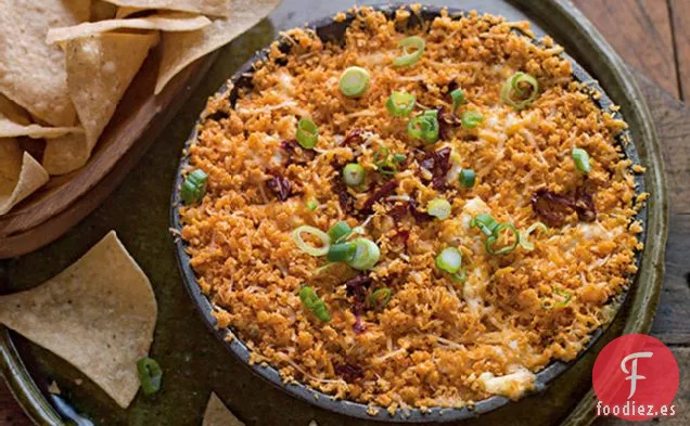 Salsa de Pollo con Cheddar Chipotle