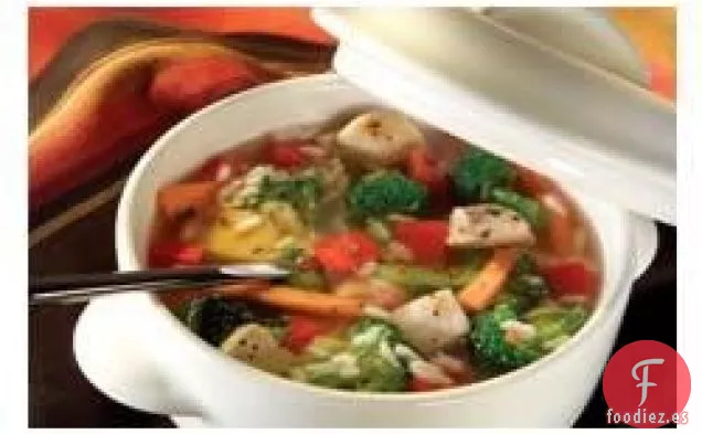 Sopa de Verduras con Pollo Grueso