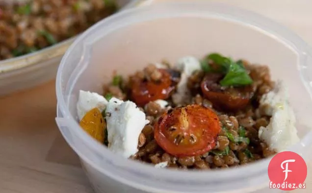 Ensalada de Bayas de Trigo y Farro