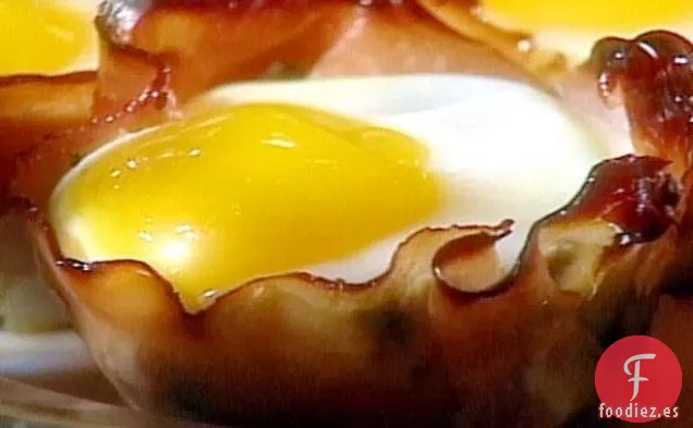 Huevos al Horno y Champiñones en Patatas Fritas de Jamón