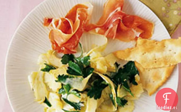 Ensalada De alcachofa Afeitada Y Perejil Con Jamón Serrano