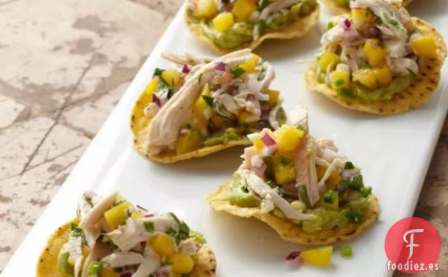 Mini Tostadas de Pollo y Mango