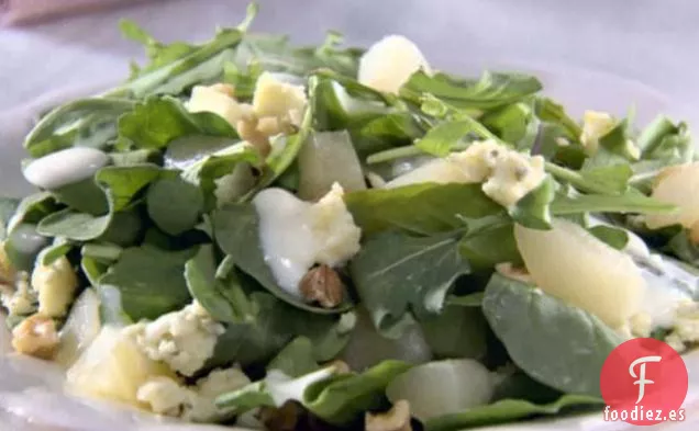 Ensalada de Peras con Aderezo de Gorgonzola