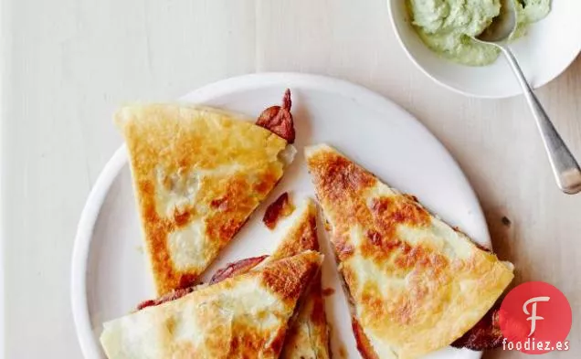 Quesadillas de Tocino, Dátiles y Manchego