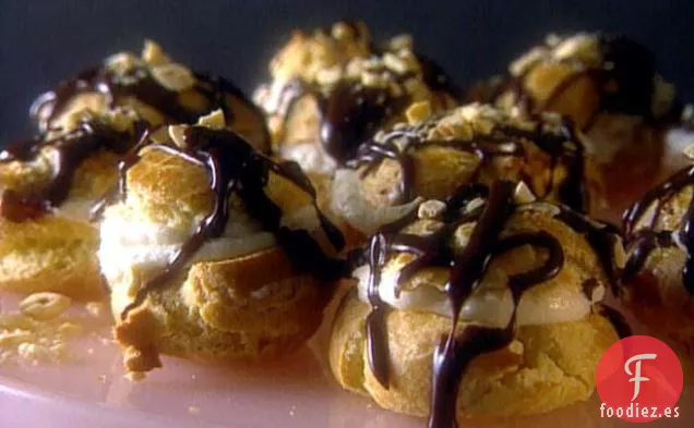 Profiteroles con Mascarpone de Ricota