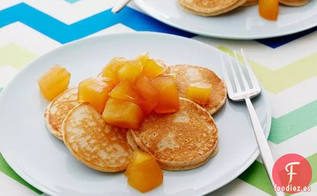 Panqueques de Avena y Canela con Compota de Manzana y Miel