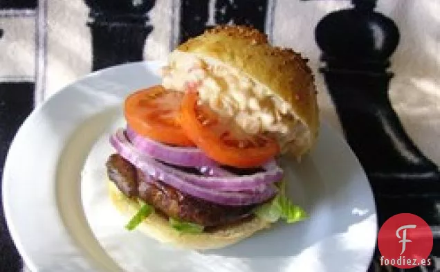 Hamburguesas de Champiñones Portabella con Mayonesa de Pimiento Rojo