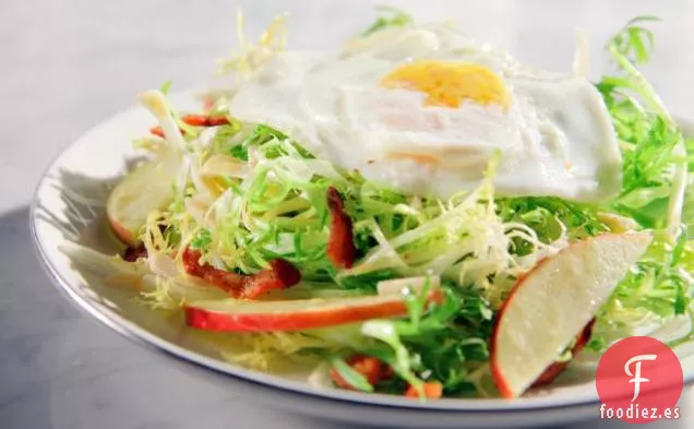 Ensalada Frisee con Vinagreta de Dijon