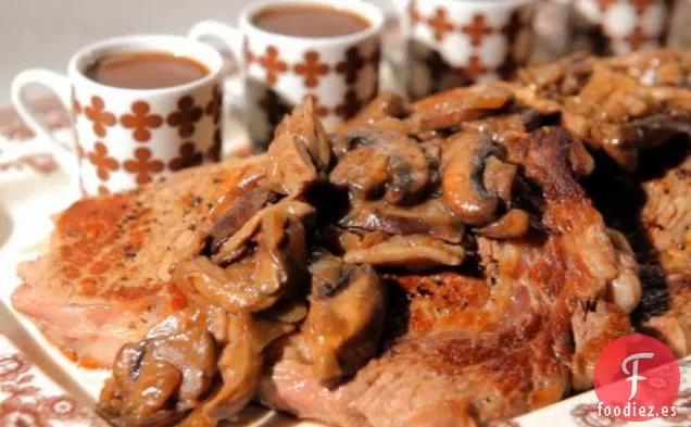 Filetes de Costilla con Salsa de Chocolate Salada