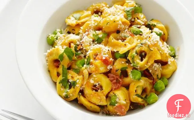 Tortellini con Guisantes y Jamón