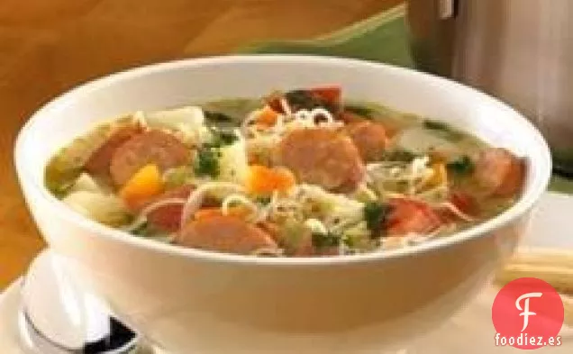 Sopa de Mercado Mexicana de Salchichas de Pollo con Queso Monterey Jack Chipotle Johnsonville®