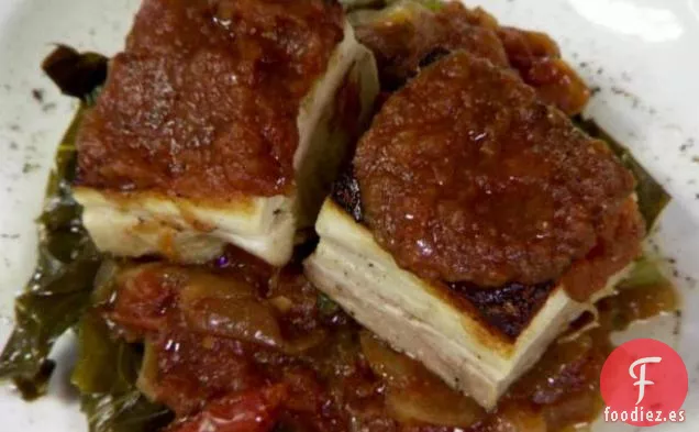 Tocino Cocido a Fuego Lento, Berza y Mermelada de Tomate