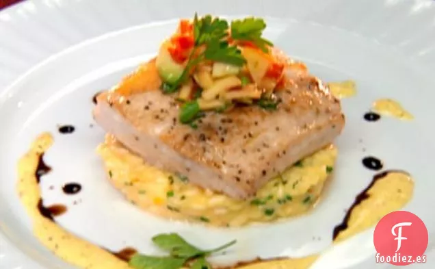 Mahi-Mahi Chamuscado con Risotto de Azafrán y Salsa de Mango