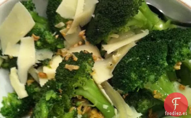 Brócoli Con Ajo Y Asiago