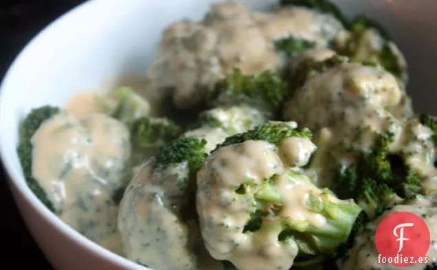 Brócoli Con Salsa Cheddar