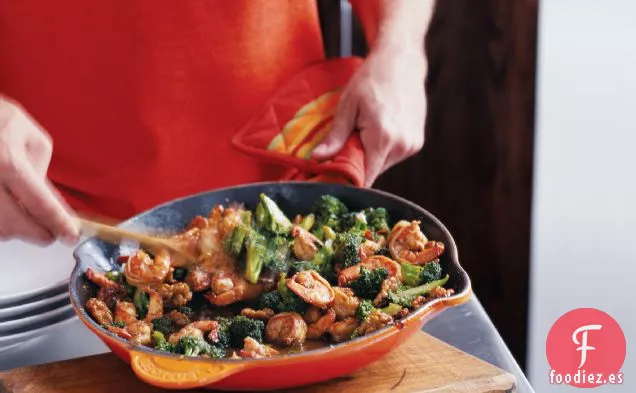 Camarones y Brócoli con Salsa de Caramelo de Nuez y Miel